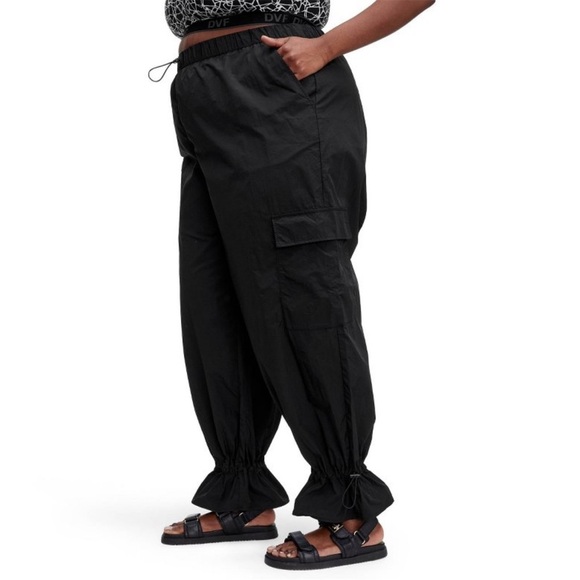 Women's Utility Cargo Pants - DVF for
Target 2X Diane Von Furstenberg - Picture 4 of 5